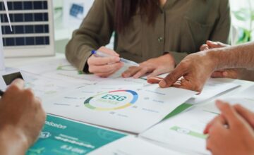 Como avaliar o retorno do investimento em projetos de eficiência energética